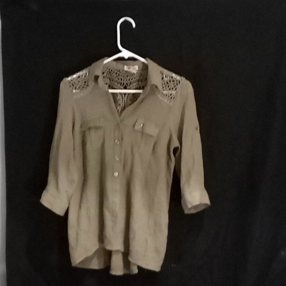 Body Central dress shirt